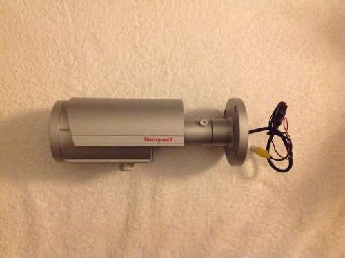 Honeywell HCD92534 Day/Night IR bullet-style camera Digital Cameras Offers